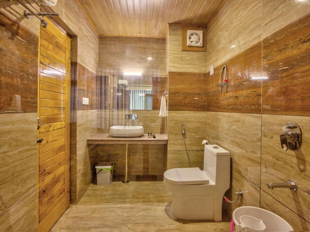 Swastik Grand Manali Hotel ภายนอก รูปภาพ