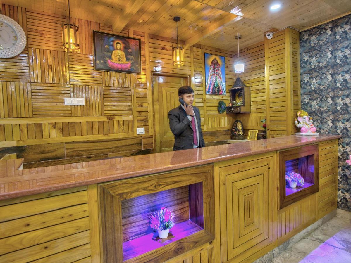 Swastik Grand Manali Hotel ภายนอก รูปภาพ