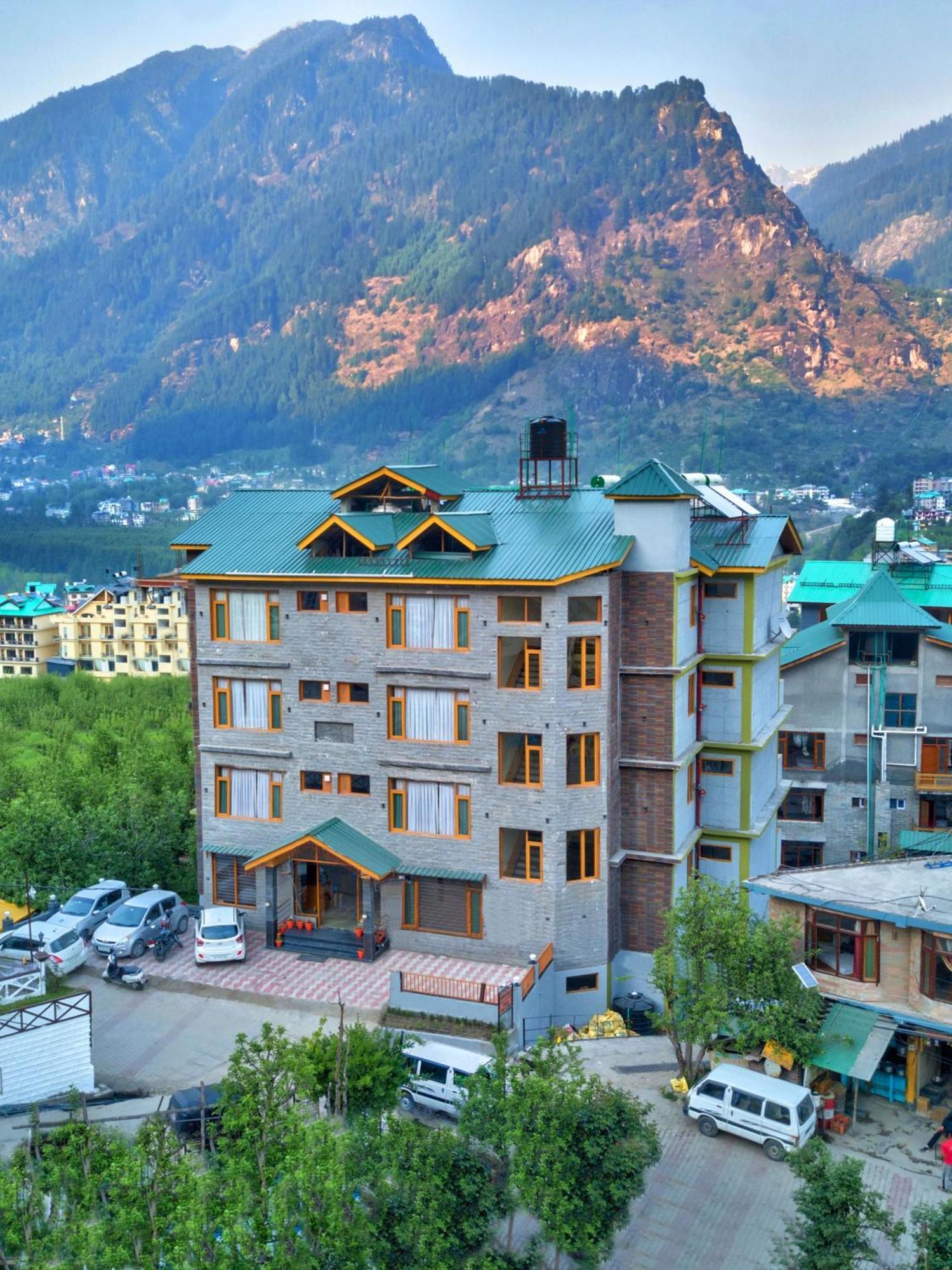 Swastik Grand Manali Hotel ภายนอก รูปภาพ