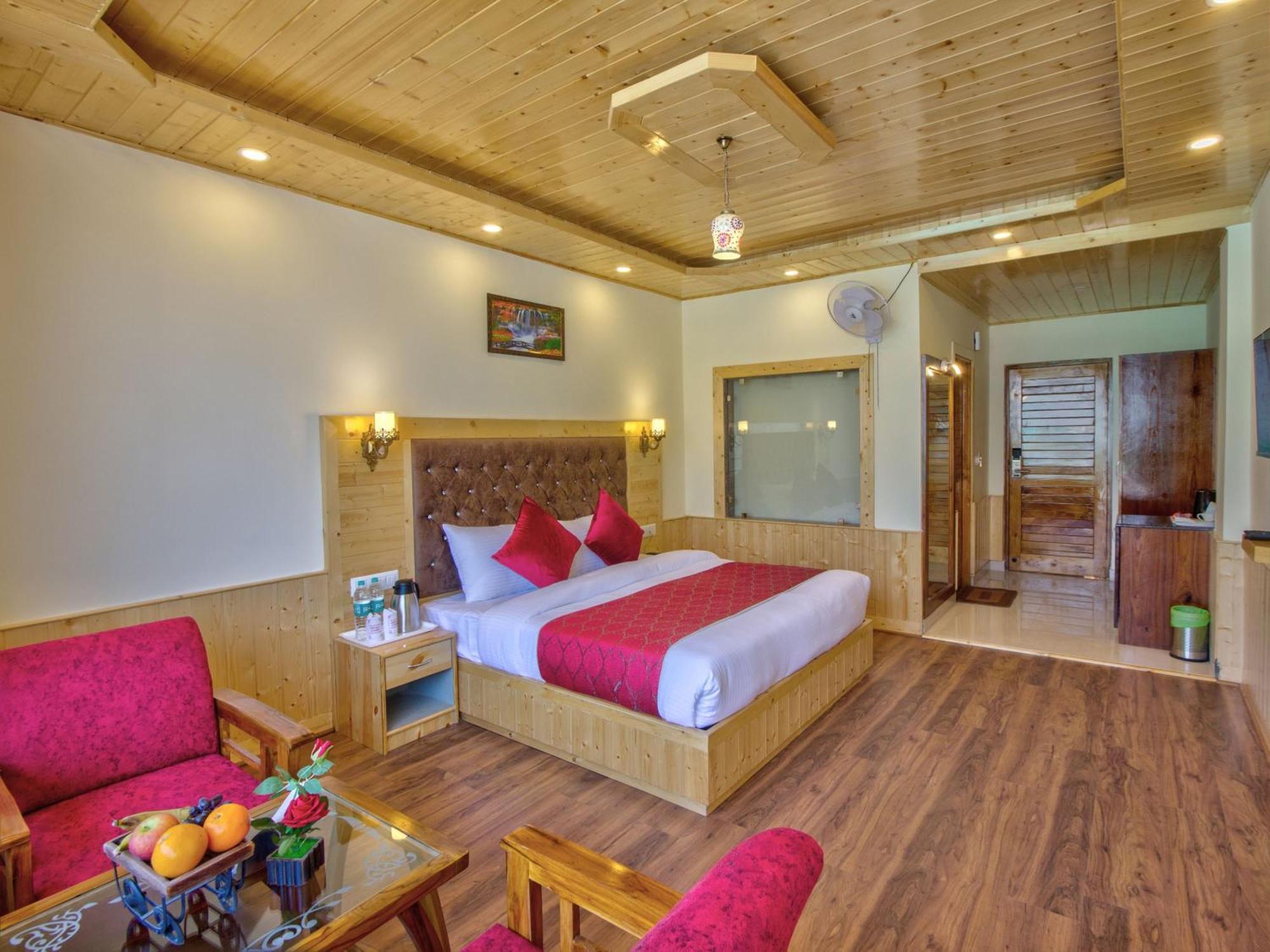 Swastik Grand Manali Hotel ภายนอก รูปภาพ